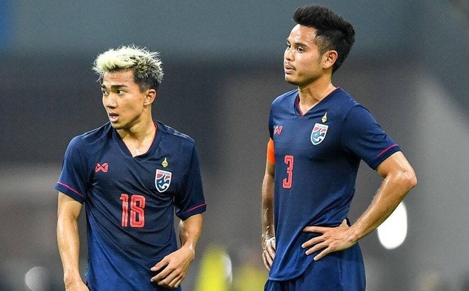 Chanathip và Theerathon khó ra sân cùng tuyển Thái Lan ở trận mở màn AFF Cup 2020.