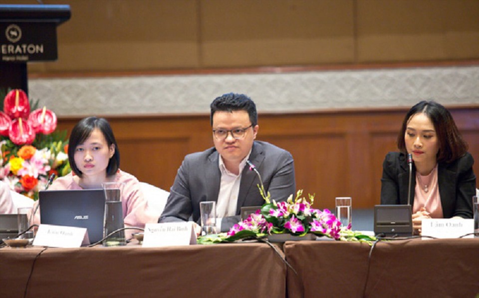 CEO BH Media Nguyễn Hải Bình (giữa) trong cuộc họp báo “Bản quyền âm nhạc trên môi trường số” hôm 27.10.