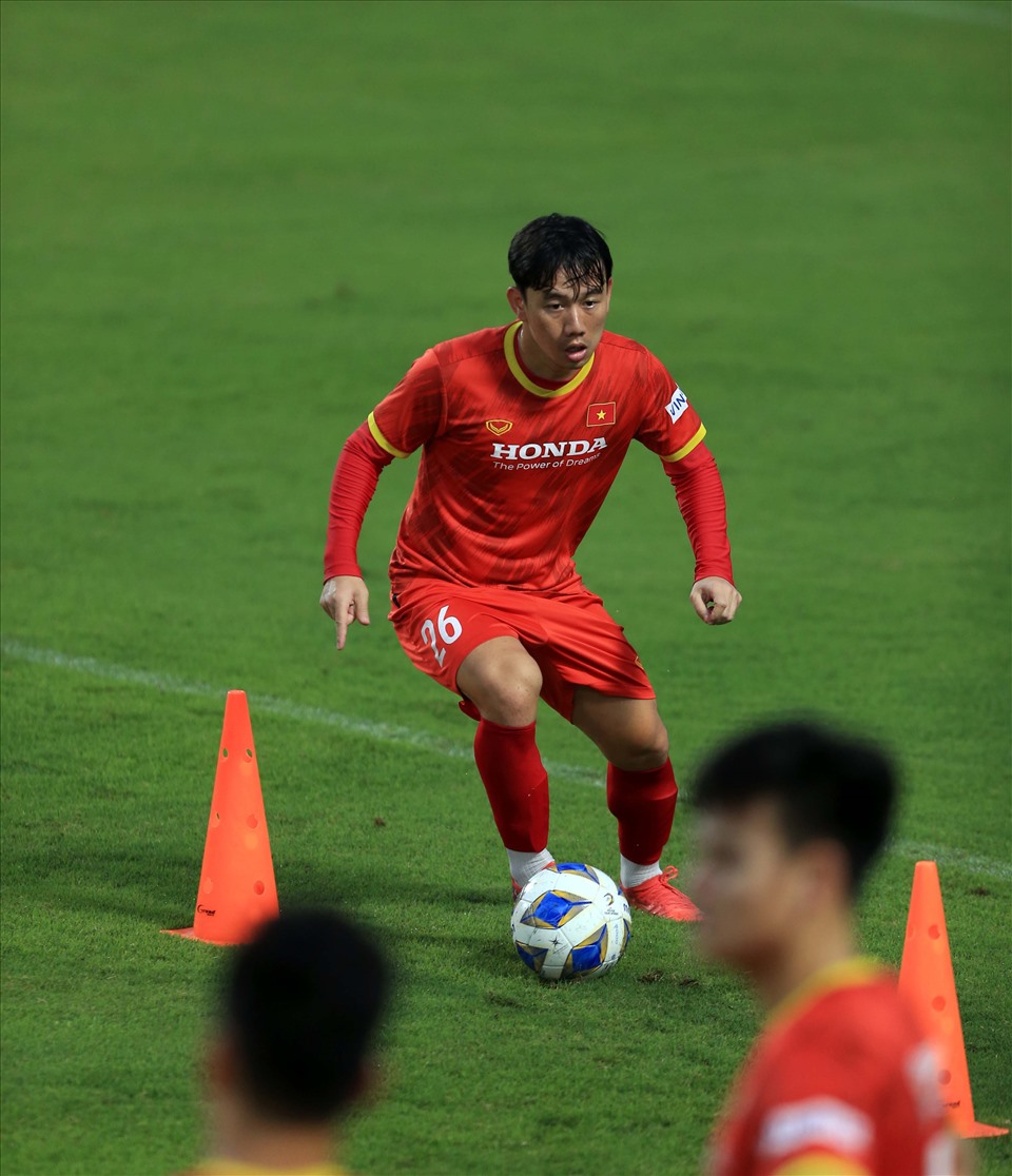 Minh Vương trở lại tập luyện cùng đồng đội trong 2 buổi tập vừa qua. Ảnh: VFF