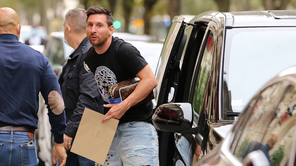 Cuộc sống mới của Messi ở Paris chưa được như ý. Ảnh: AS