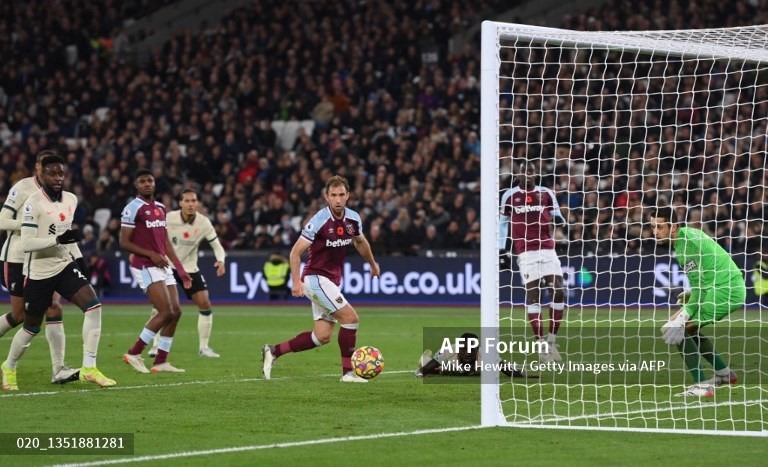 Dù có nhiều pha bóng rất nguy hiểm ở những phút bù giờ như 2 pha đánh đầu của Mane và Origi nhưng Liverpool đã không có thêm bàn thắng và chấp nhật ra về trắng tay
