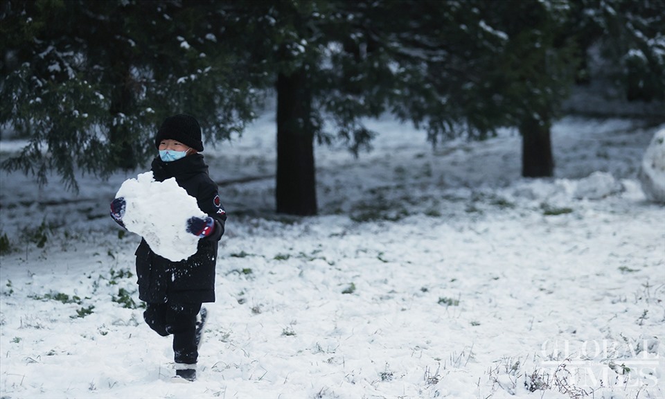 Tuyết rơi sớm có lợi cho Olympic Bắc Kinh 2022. Ảnh: Hoàn cầu Thời báo