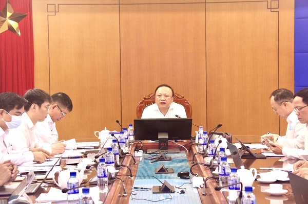 Ông Vũ Anh Phương - Phó Tổng Giám đốc EVNNPC chủ trì buổi làm việc.