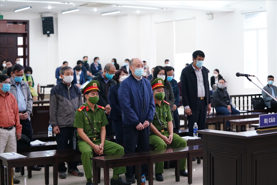 Các bị cáo tại phiên toà phúc thẩm đại án Gang thép Thái Nguyên. Ảnh: V.D