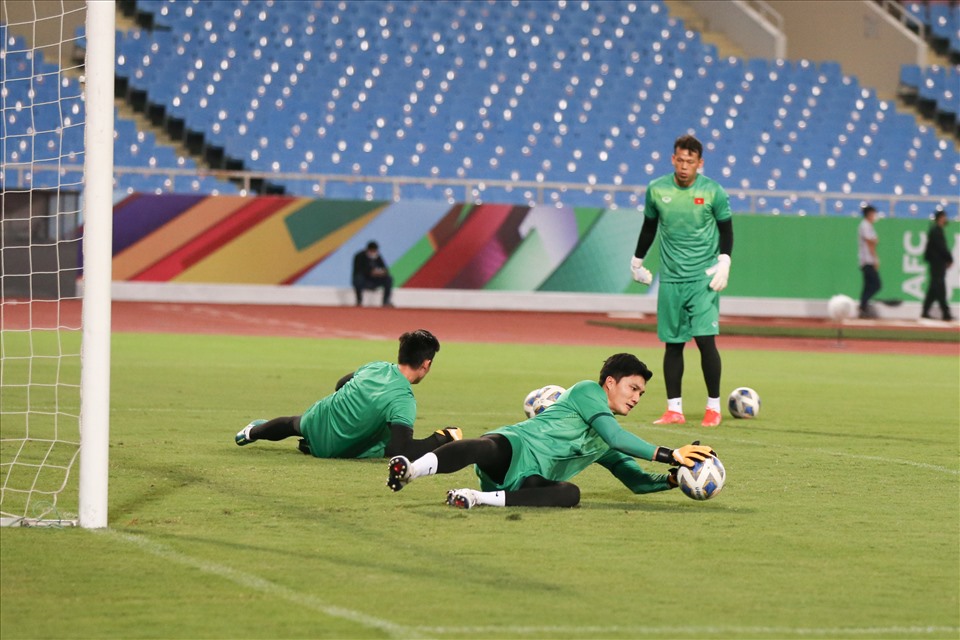 Việc giành được điểm số mục tiêu của đội tuyển Việt Nam vào lúc này, tuy nhiên việc thể hiện lối chơi lúc này của các cầu thủ lại là điều quan trọng để mang niềm tin đến cho người hâm mộ, cũng như kế hoạch chuẩn bị cho AFF Suzuki Cup vào cuối năm nay.