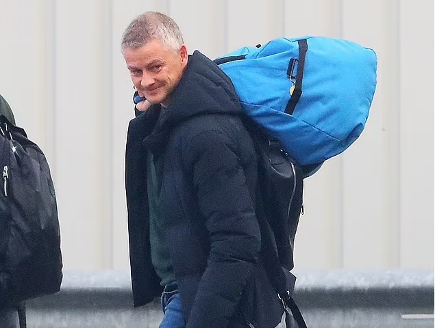 Solskjaer đã về Na Uy cùng gia đình. Ảnh: AFP.