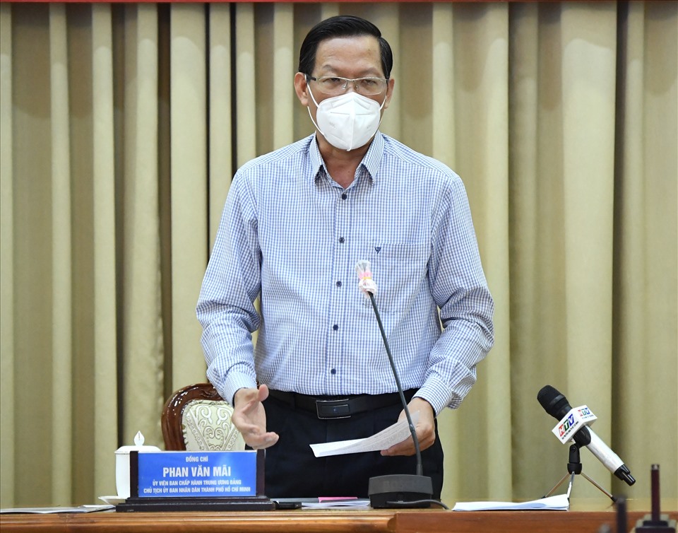 Chủ tịch UBND TPHCM Phan Văn Mãi phát biểu chỉ đạo cuộc họp.  Ảnh: Việt Dũng