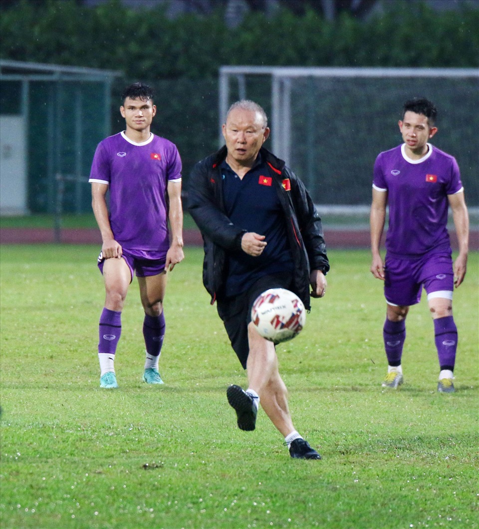 Trong buổi họp báo trước trận đấu, Huấn luyện viên Park Hang-seo khẳng định, bản thân chú trọng kết quả nên đội tuyển Việt Nam sẽ chơi hết sức, hướng đến chiến thắng trước tuyển Malaysia. Ảnh: VFF