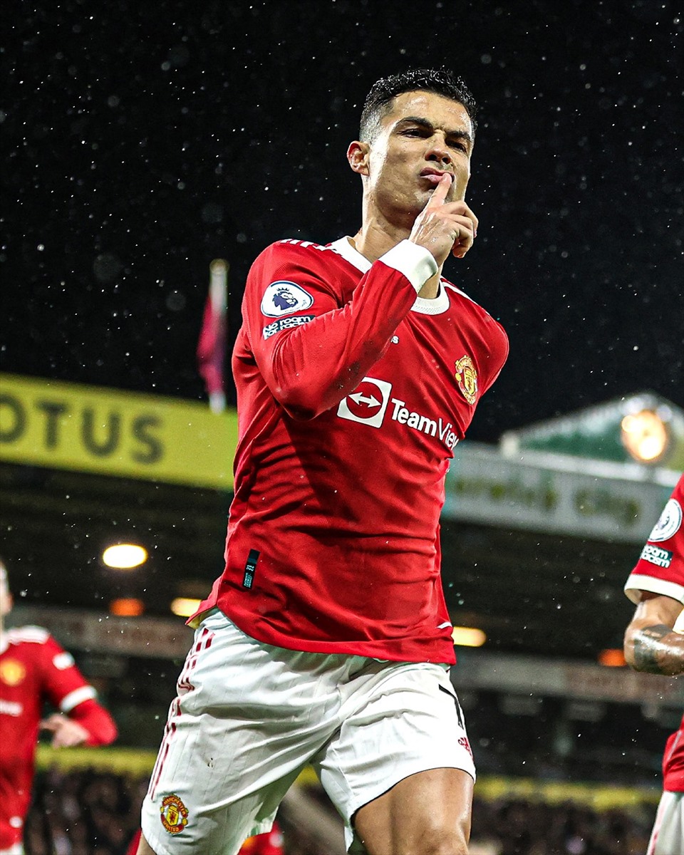 Pha làm bàn ấn định trận đấu của Ronaldo trên chấm 11m. Ảnh: AFP/Premier League