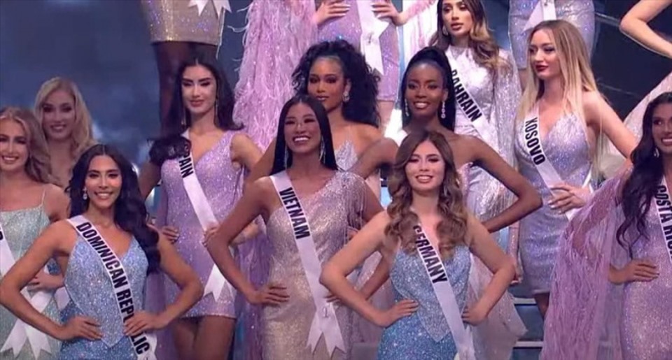 Kim Duyên xuất hiện rạng rỡ trên sân khấu Miss Universe. Ảnh: CMH