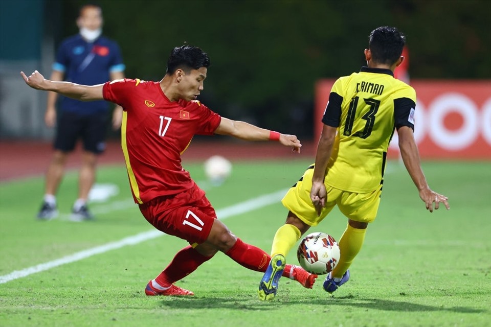 Tuyển Việt Nam thi đấu áp đảo hoàn toàn trước Malaysia. Ảnh: AFP
