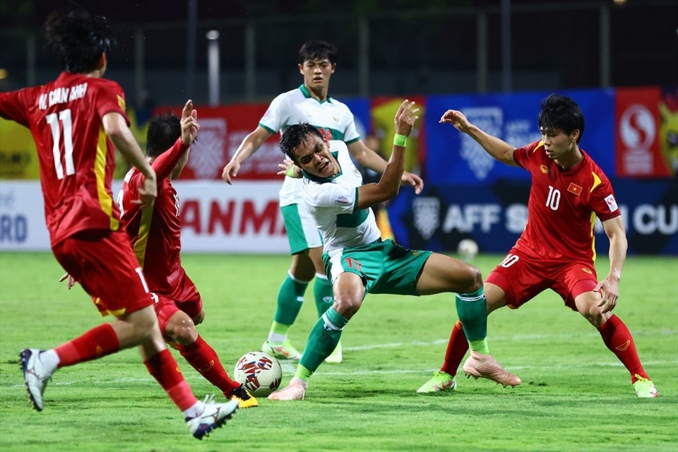 Công Phượng trong trận đấu với Indonesia. Ảnh: AFP
