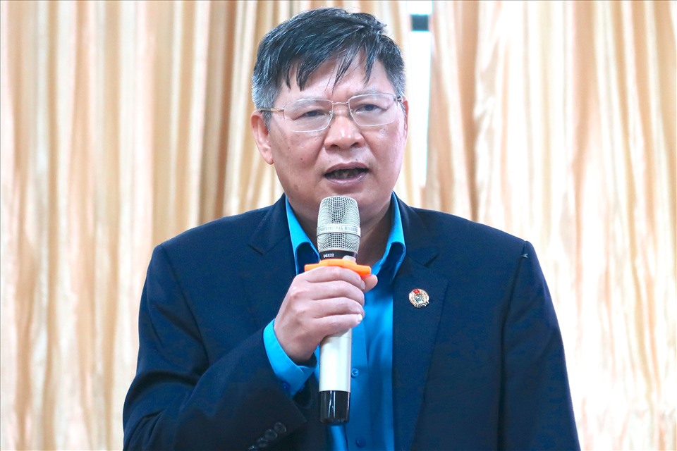 Ông Phan Văn Anh - Phó Chủ tịch Tổng Liên đoàn Lao động Việt Nam - phát biểu tại hội nghị. Ảnh: T.C