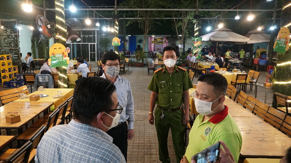 Qua kiểm tra cho thấy, đa số các cơ sở kinh doanh dịch vụ ăn uống chưa chấp hành quy định phòng chống dịch.