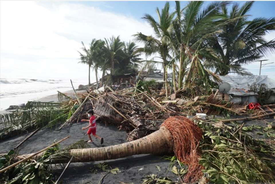 Thiệt hại ở thành phố Dulag, tỉnh Leyte. Ảnh: AFP