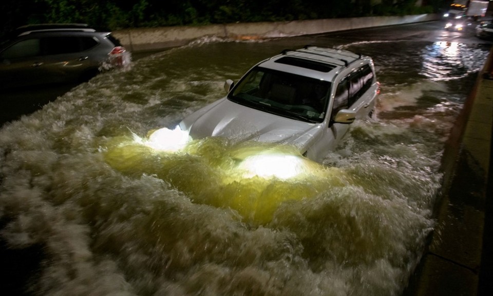 Bão Ida gây ngập lụt ở Brooklyn, New York ngày 2.9. Ảnh: AFP