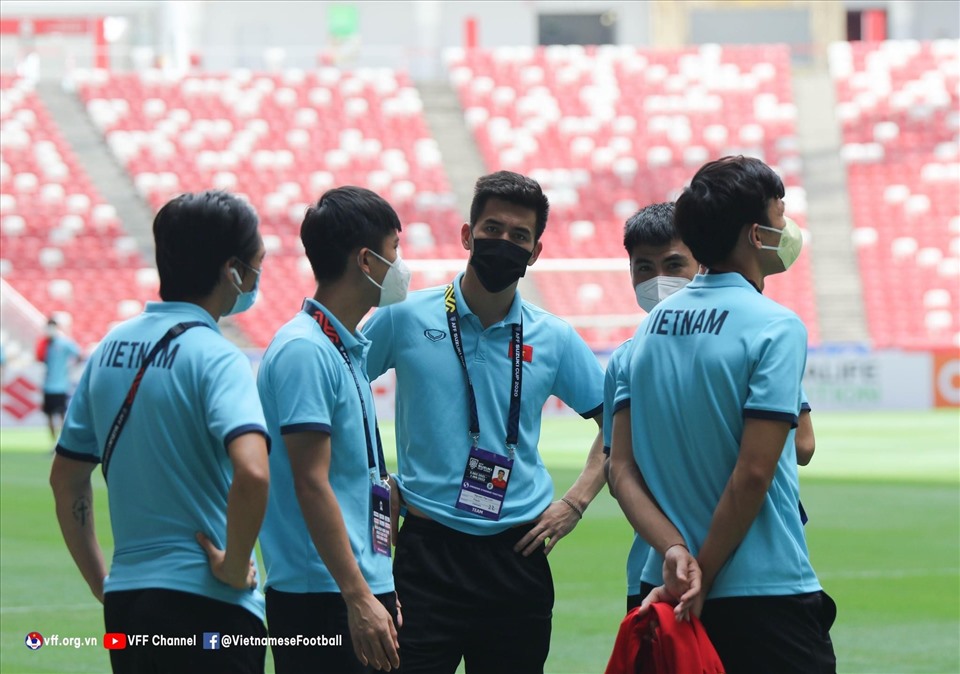 Trước đó, tiền đạo Tiến Linh là người ghi cú đúp bàn thắng giúp tuyển Việt Nam giành chiến thắng 4-0 trước Campuchia ở lượt trận cuối cùng của vòng bảng. Ảnh: VFF