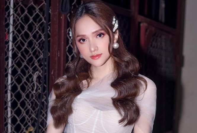 Hoa hậu Hương Giang thừa nhận, bản thân từng thích hơn thua. Ảnh: NVCC
