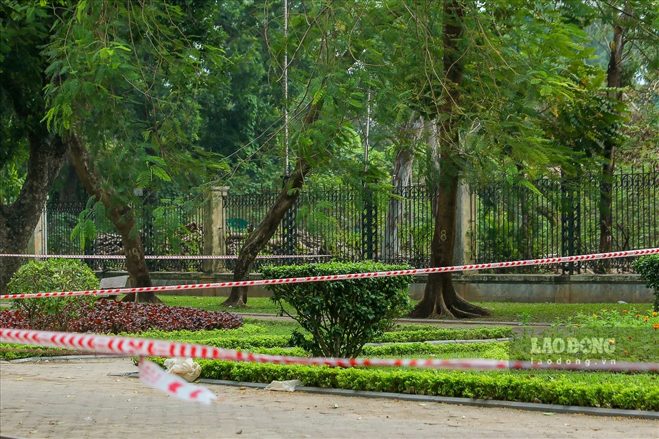 Quận này đã ra khuyến cáo người dân hạn chế ra khỏi nhà khi không cần thiết, tạm dừng các hoạt động thể dục thể thao ngoài trời, hạn chế các hoạt động tập trung đông người. Các nhà hàng cơ sở kinh doanh dịch vụ ăn uống chỉ được bán mang về.