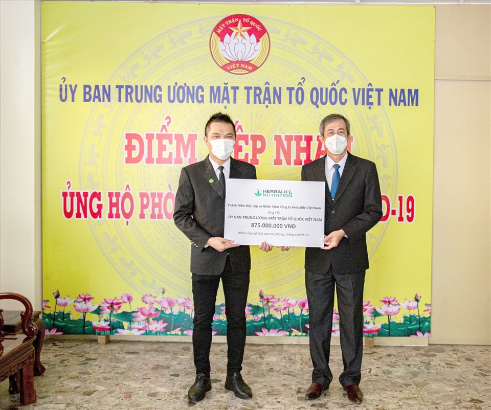 Herbalife Việt Nam nhận Giải thưởng Trách nhiệm xã hội Doanh nghiệp 2021
