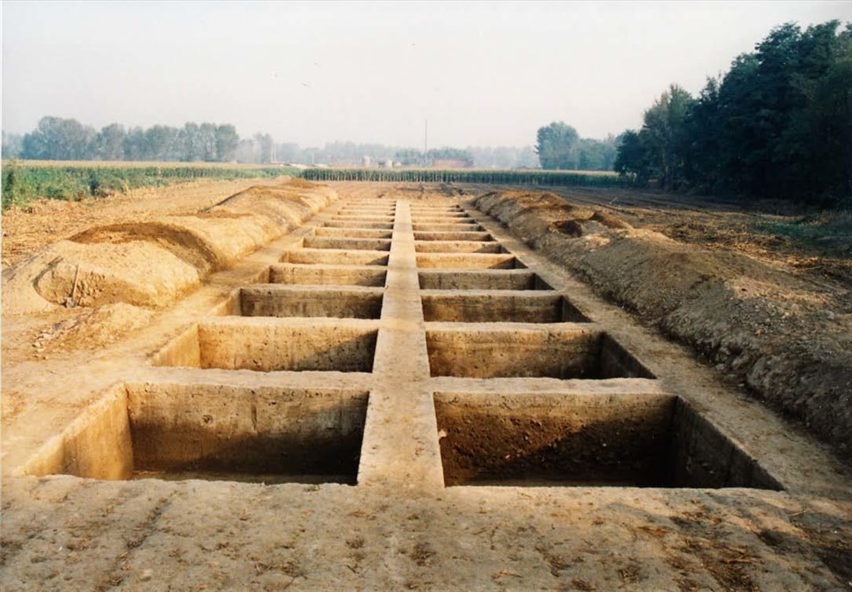 Khai quật tại khu di chỉ Lưu Ly Hà. Ảnh: Xinhua