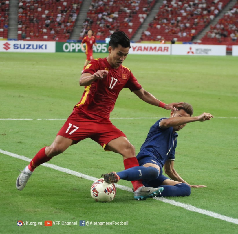 Tuyển Việt Nam bị dẫn trước 2 bàn sau trận lượt đi AFF Cup 2020. Ảnh: VFF
