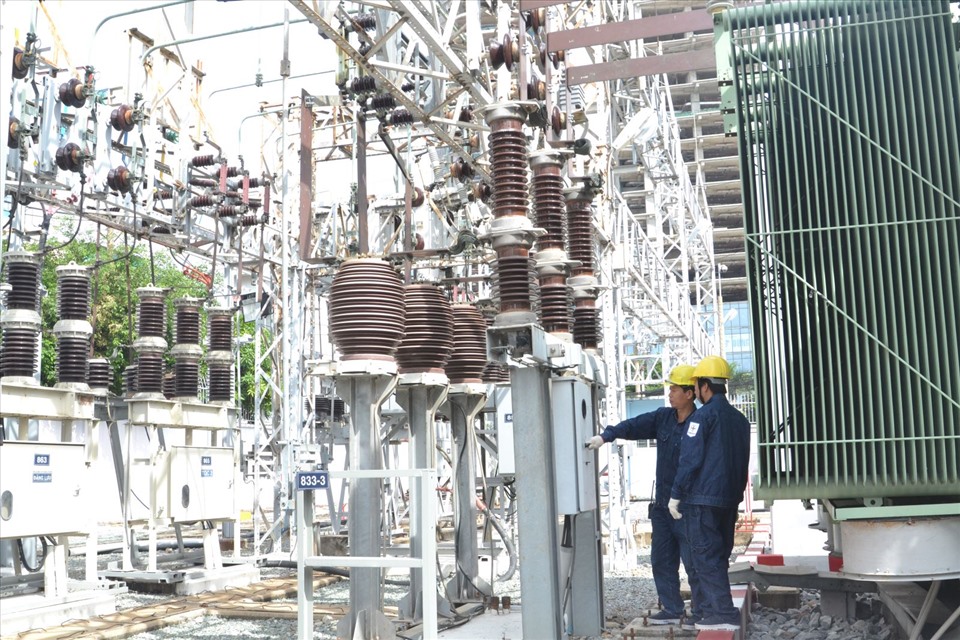 EVNHCMC tăng cường đầu tư xây dựng các công trình lưới điện để bảo đảm cung cấp điện cho phát triển kinh tế - xã hội của TPHCM. Ảnh EVNHCMC cung cấp.