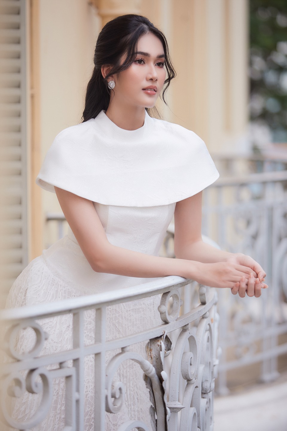 Á hậu Phương Anh sinh ra và lớn lên tại TPHCM. Cô giành ngôi vị Á hậu 1 Hoa hậu Việt Nam 2020. Cô đuợc kỳ vọng sẽ làm nên chuyện tại Miss International 2022 sắp tới. Ảnh: Sen Vàng.