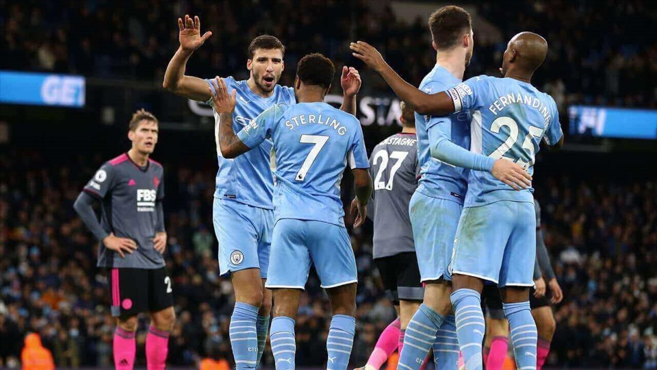 Leicester vừa làm nền cho chiến thắng hủy diệt của Manchester City. Ảnh: AFP