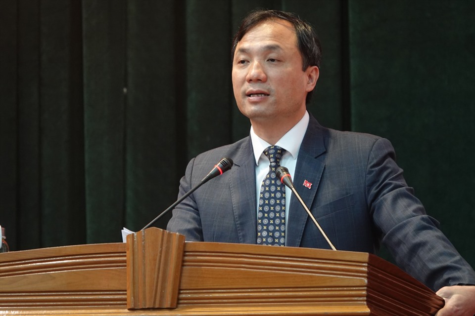 Ông Hoàng Trung Dũng - Bí thư tỉnh ủy Hà Tĩnh phát biểu tại Hội nghị tổng kết hoạt động báo chí Hà Tĩnh năm 2021. Ảnh: Trần Tuấn.