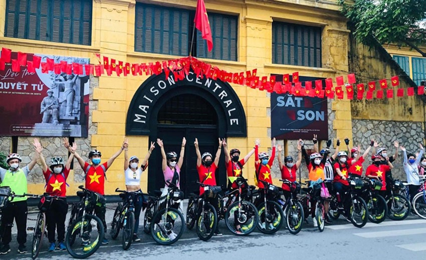 Hà Nội ra mắt sản phẩm du lịch mới khám phá Hà Nội bằng xe đạp.