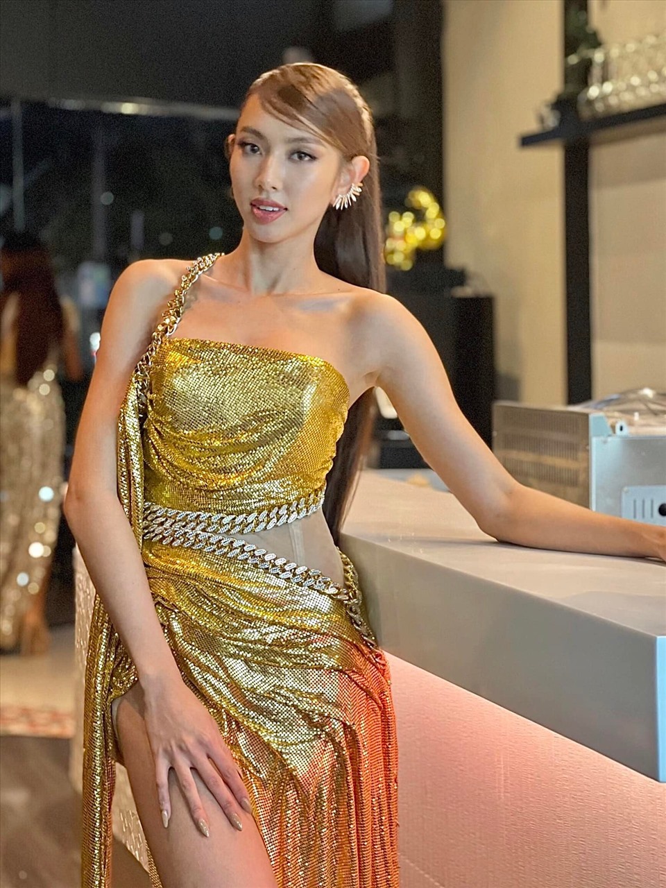 Những trang phục nóng bỏng được Thuỳ Tiên diện khi tham gia các hoạt động của Miss Grand International 2021 cũng nhận được nhiều lời khen của khán giả trong và ngoài nước. Ảnh: NVCC.