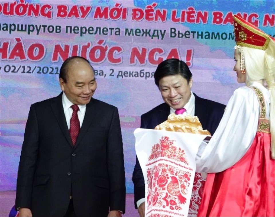 Chủ tịch nước Nguyễn Xuân Phúc cùng các lãnh đạo hai nước Việt Nam – Nga