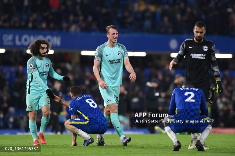 Không những vậy, The Blues còn sớm mất Reece James trong hiệp 1 vì chấn thương. Thêm một lần mất điểm nữa, Chelsea đã kém Man City 8 điểm...