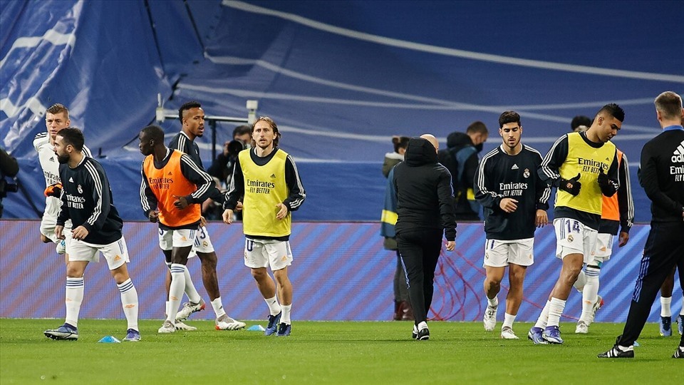 Real Madrid đang chao đảo vì COVID-19. Ảnh: AFP