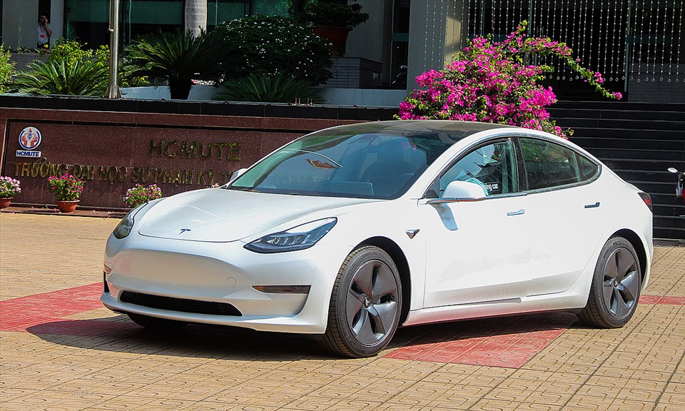Tesla Model 3, một trong hai mẫu xe cần phải thu hồi của Tesla. Ảnh: Tesla