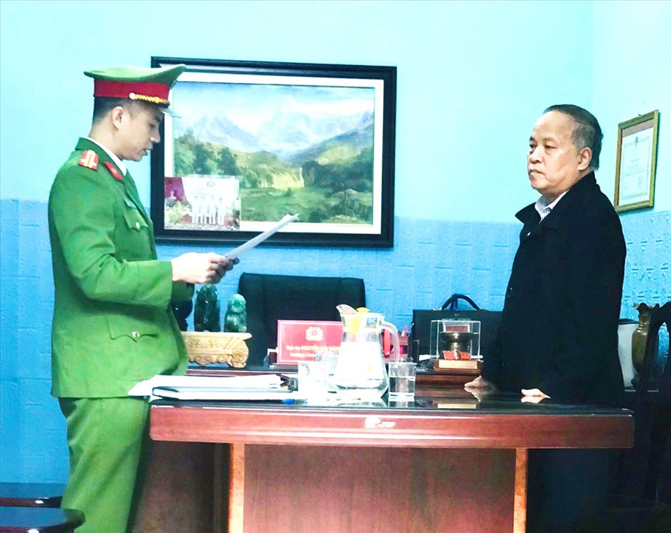 Công an Thanh Hóa khởi tố, cấm đi khỏi nơi cư trú đối với ông Lưu Vũ Lâm, nguyên Chủ tịch huyện Yên Định. Ảnh: CATH