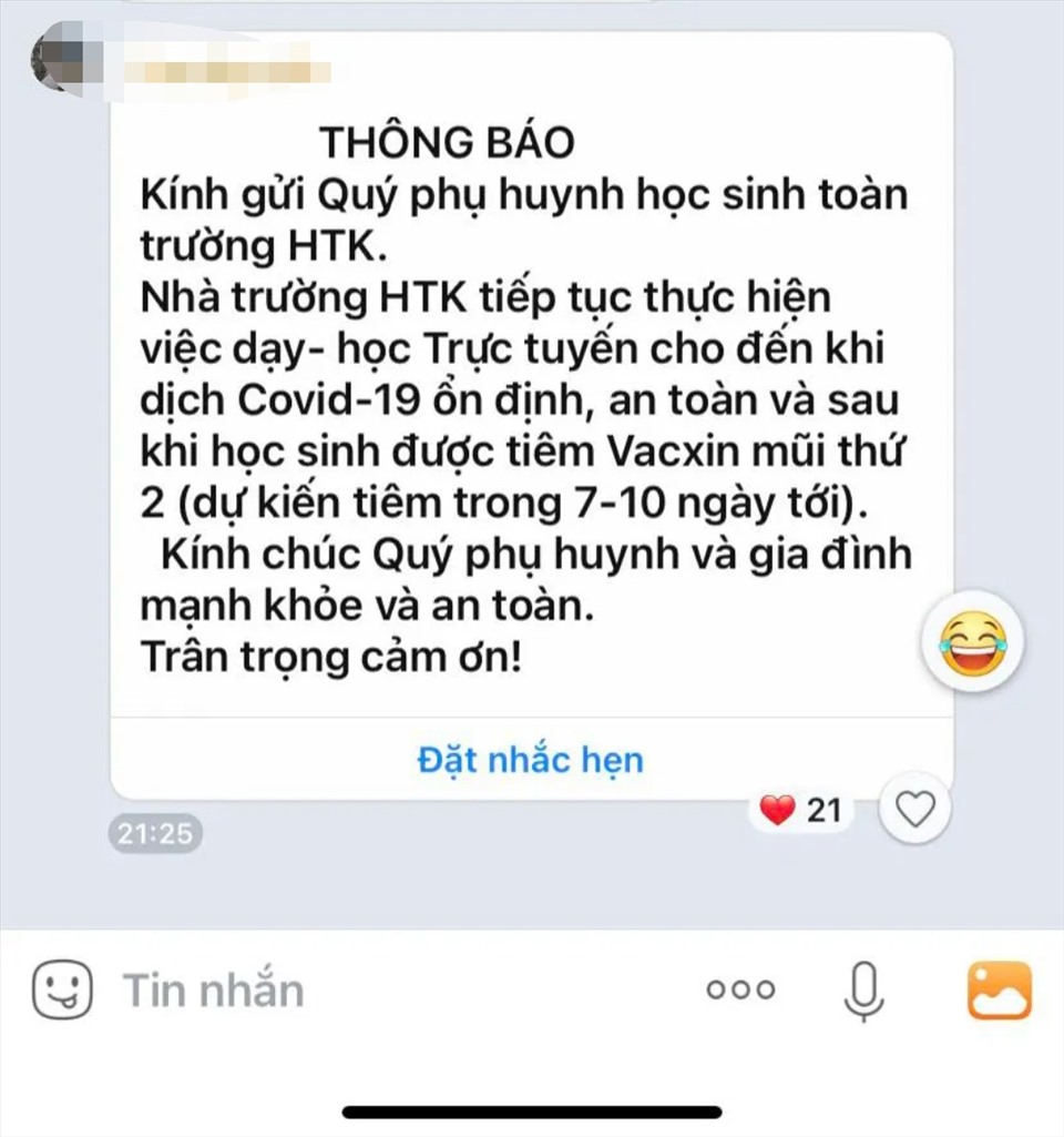 Trường THPT Huỳnh Thúc Kháng thông báo lùi thời gian đón học sinh tới trường. Ảnh chụp màn hình.