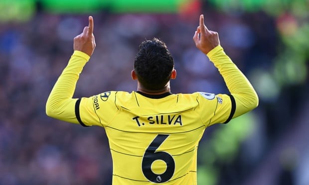 Silva mở tỉ số cho Chelsea. Ảnh: AFP
