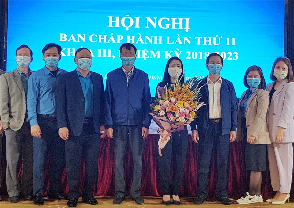 Công các KCN tỉnh Ninh Bình đã kiện toàn Ban Chấp hành, Ban Thường vụ và bầu chức danh Chủ tịch Công đoàn các KCN tỉnh Ninh Bình khóa III. Ảnh: NT