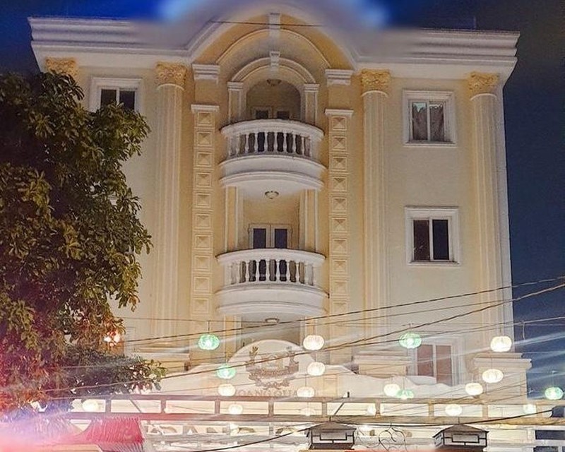 Cơ ngơi hoành tráng được Việt Hương chia sẻ trên FaceBook