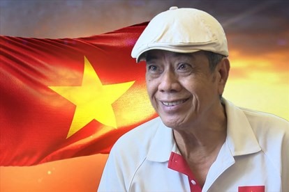 Nhà báo Nguyễn Lưu chia sẻ quan điểm về sự việc bài hát Quốc ca bị tắt tiếng trong trận đấu của tuyển Việt Nam. Ảnh: H.A