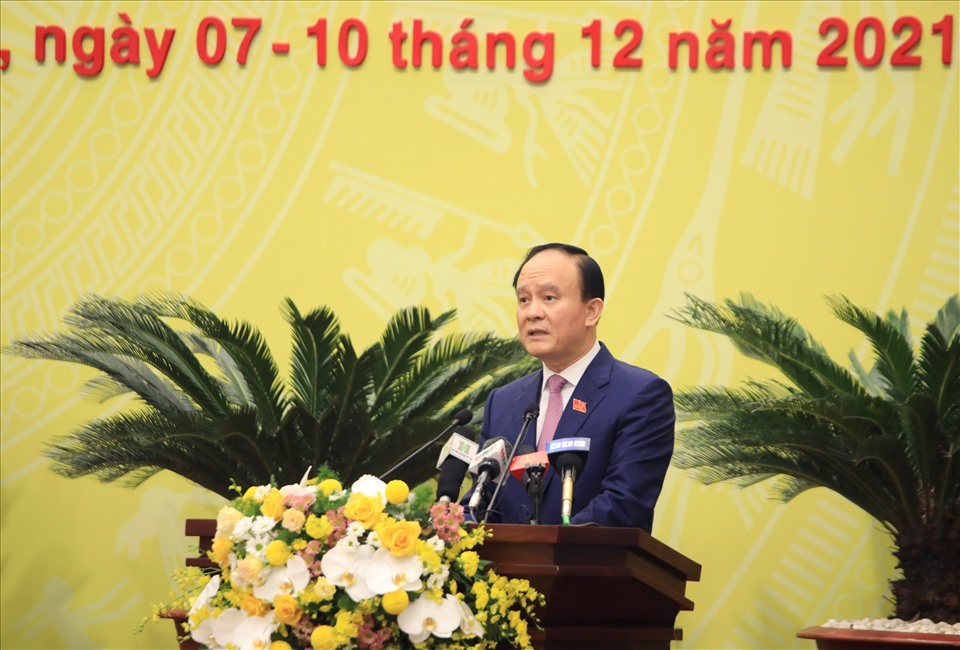 Ông Nguyễn Ngọc Tuấn phát biểu khai mạc kỳ họp. Ảnh: XH