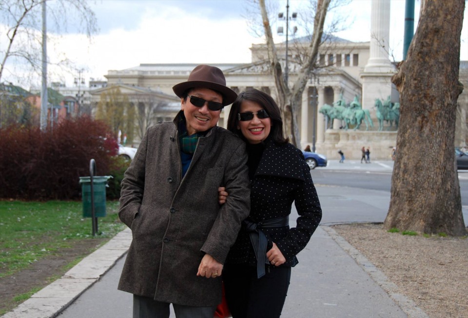 Nhạc sĩ Phú Quang và vợ Anh Thư. Ảnh: NV