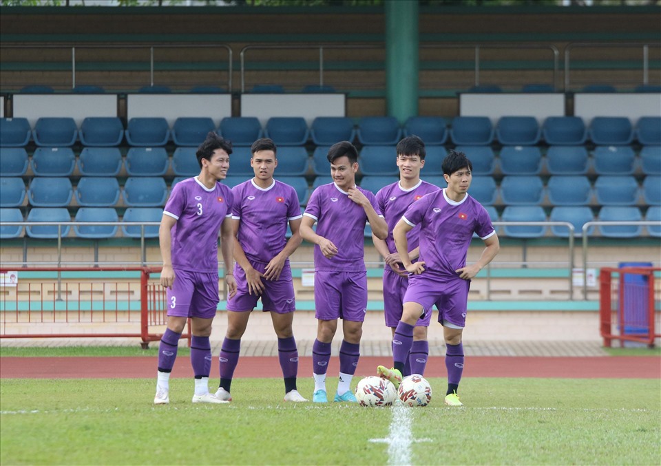 Đội tuyển Việt Nam tiếp tục có buổi tập tích cực trên sân Hougang nhằm chuẩn bị cho lượt trận gặp tuyển Malaysia vào ngày 12.12 tới đây. Ảnh: VFF