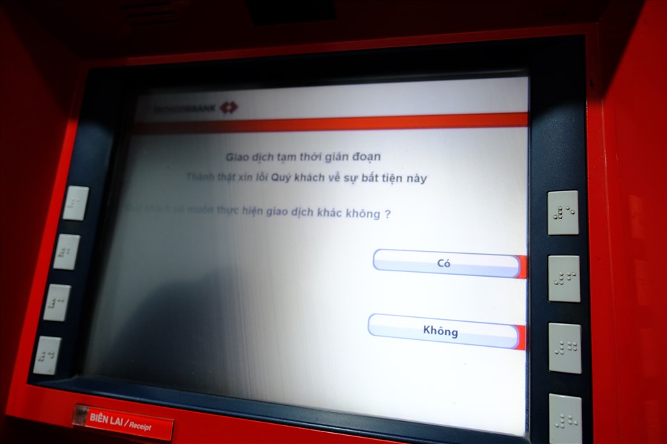 ATM của Techcombank báo lỗi.