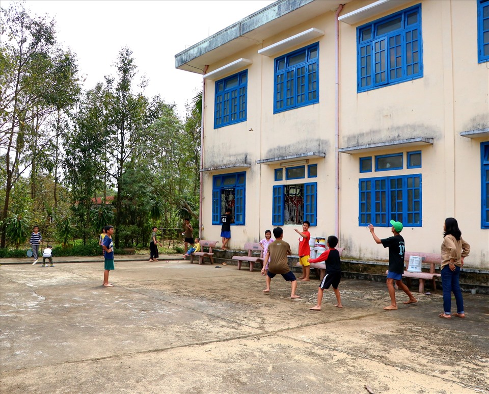 rung tâm Bảo trợ trẻ em An Tây vừa được UBND TP Huế đưa vào hoạt động tại phường An Tây, TP Huế. Công trình gồm khối nhà hai tầng, 490m2 sàn, gồm các phòng học, sinh hoạt và phòng ngủ, tổng kinh phí xây dựng 1,1 tỉ đồng từ nguồn tài trợ của Hội Tương trợ Việt Nam - Thụy Sĩ.