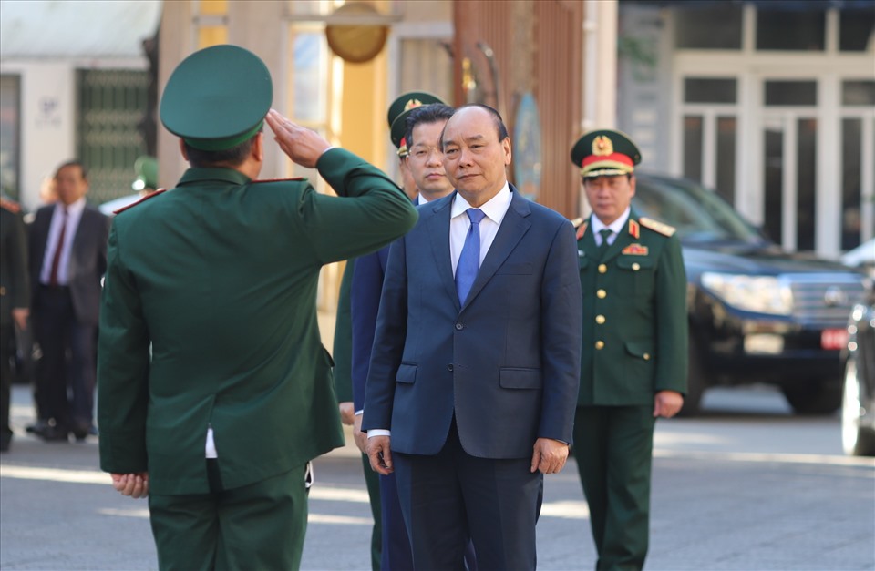 Mồng 1 Tết, Thủ tướng Nguyễn Xuân Phúc đã đến thăm lực lượng vũ trang trên địa bàn TP. Đà Nẵng. Ảnh: HL
