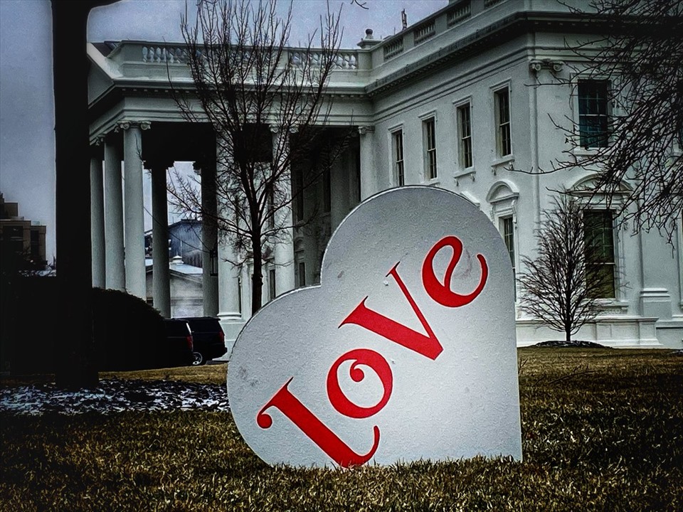 Nhà Trắng khởi động Valentine từ ngày 12.2. Ảnh: Twitter Nhà Trắng