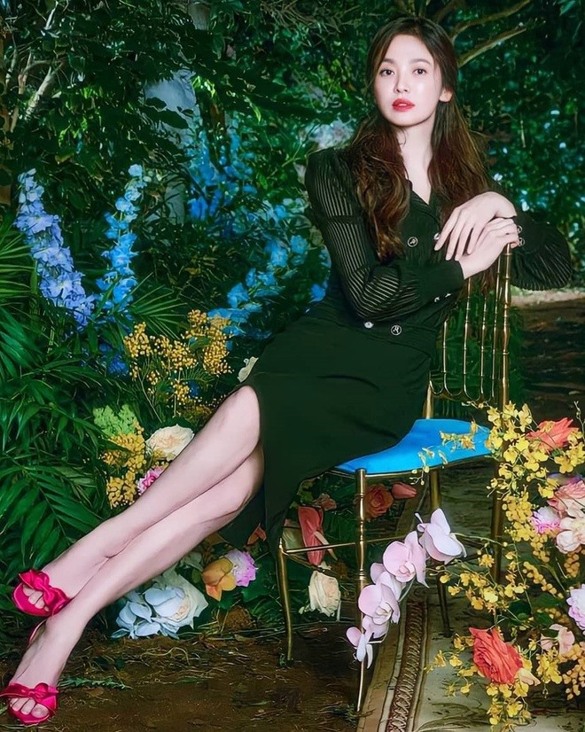 Có thể nói, dù đã bước sang tuổi U40, song Song Hye Kyo vẫn luôn là “quốc bảo nhan sắc” của xứ kim chi. Ảnh: Instagram.